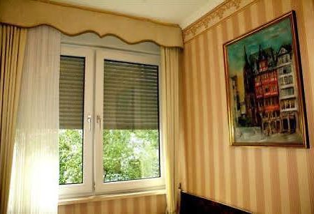 Hotel Mozart Frankfurt am Main Exterior photo